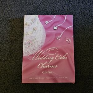 Beverly Clark Heirloom Collection Wedding Cake Charms Gift Set
